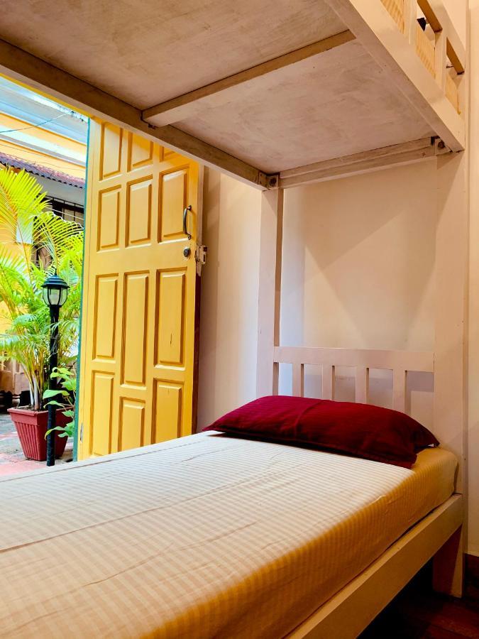 Easy Hostels パナジ エクステリア 写真