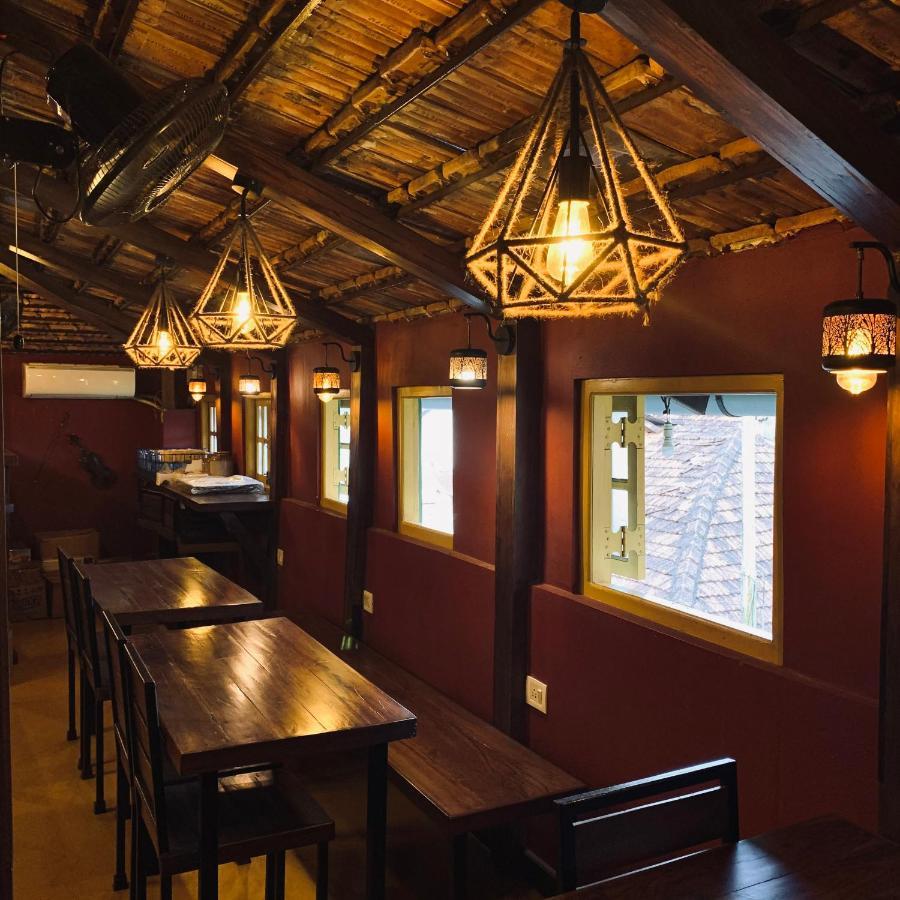 Easy Hostels パナジ エクステリア 写真